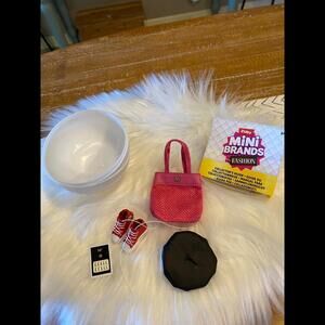 Mini Fashions Set like new!!